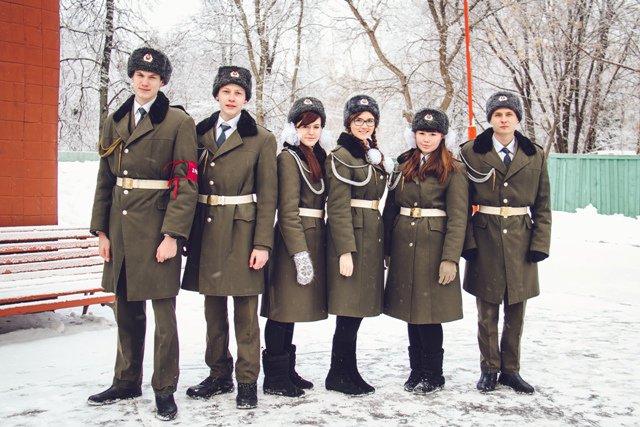 Учащиеся нашей школы на вахте памяти  - Пост №1. Январь, 2015года
