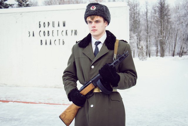 Учащиеся нашей школы на вахте памяти  - Пост №1. Январь, 2015года